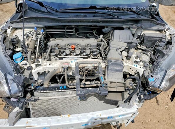 3CZRU6H58JM107675 2018 HONDA HR-V White Vista interior trasera