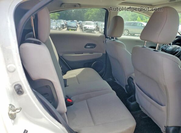 3CZRU6H5XGM743829 2016 HONDA HR-V White Rear interior view
