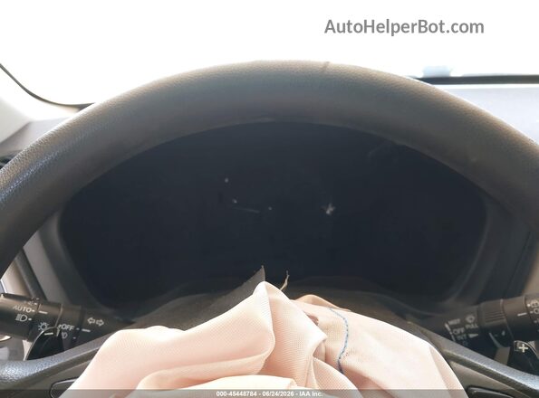 3CZRU6H5XHM723016 2017 HONDA HR-V White Rear seats view