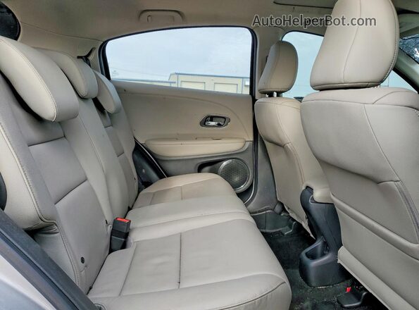 3CZRU6H77JM724678 2018 HONDA HR-V Silver Vista interior trasera