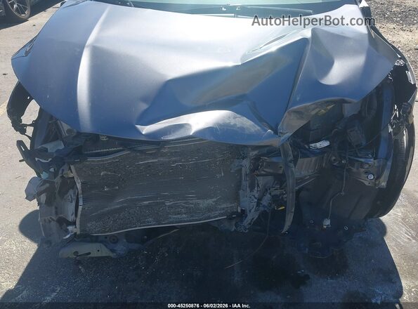 3CZRU6H7XHM713863 2017 HONDA HR-V Gray Вид спереду