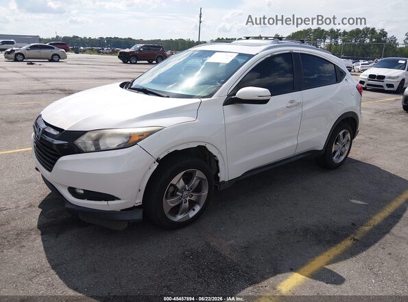 3CZRU6H7XHM720456 2017 HONDA HR-V White Front left