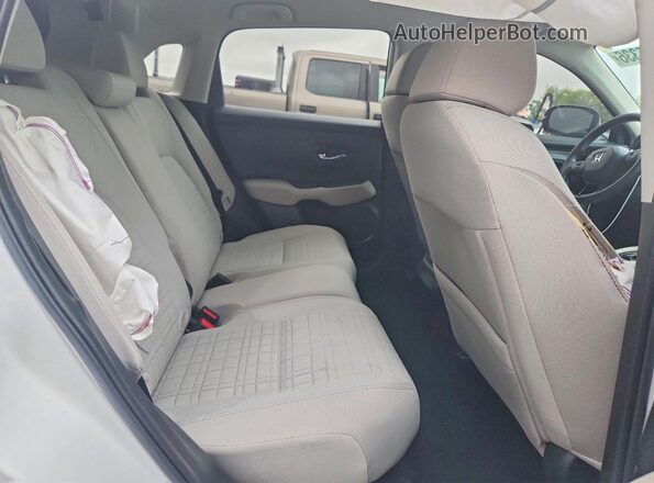 3CZRZ1H35SM746391 2025 HONDA HR-V White Вид задньої частини салону