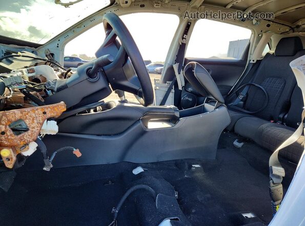 3CZRZ1H36RM707478 2024 HONDA HR-V White წინა სალონის ხედი
