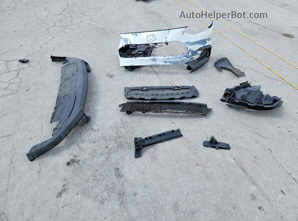 3CZRZ1H39RM728521 2024 HONDA HR-V White VIN կոդի պիտակի տեսք