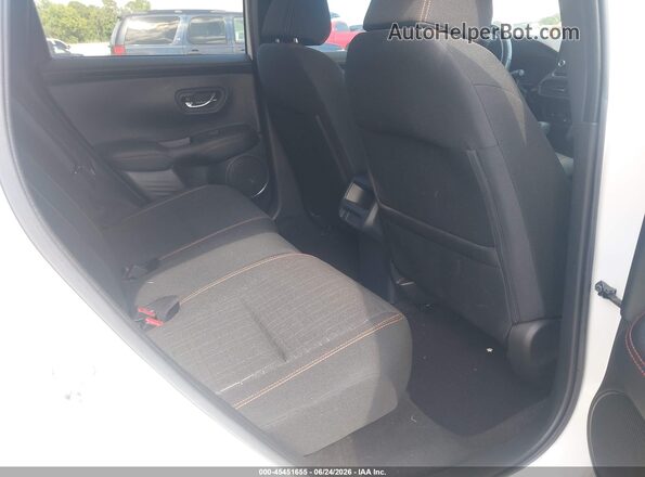 3CZRZ1H56PM711612 2023 HONDA HR-V White Vista de la etiqueta del VIN
