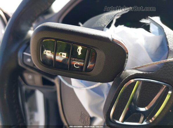 3CZRZ1H56PM730001 2023 HONDA HR-V Белый Вид панели приборов