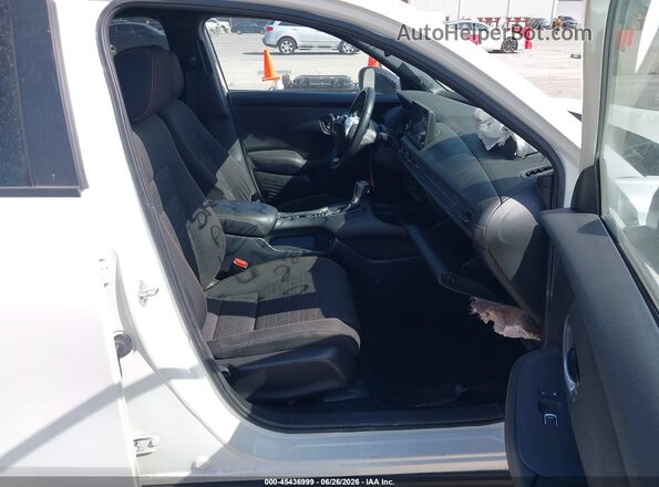 3CZRZ1H56PM730001 2023 HONDA HR-V Белый Вид салона спереди