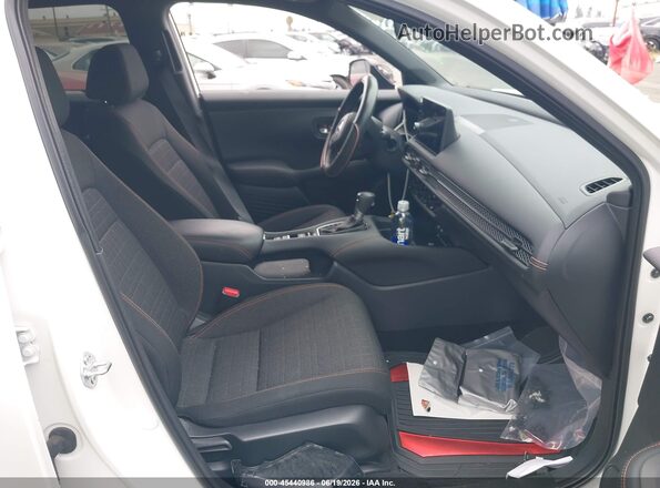 3CZRZ1H58TM714358 2026 HONDA HR-V White Вид салону спереду
