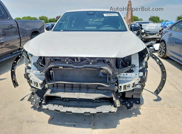 3CZRZ1H5XRM701765 2024 HONDA HR-V White Front view