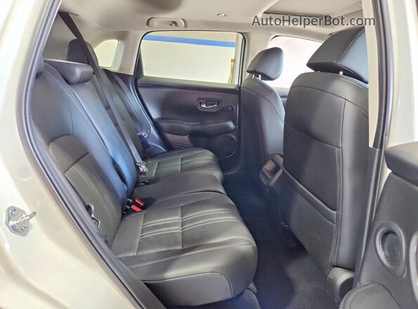 3CZRZ1H78TM706276 2026 HONDA HR-V Белый Вид задней части салона