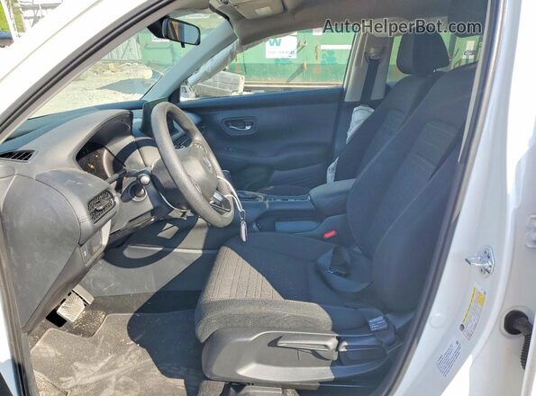 3CZRZ2H37TM753172 2026 HONDA HR-V White Front interior view