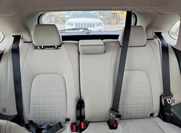 3CZRZ2H39PM747606 2023 HONDA HR-V Silver Widok tylnych siedzeń