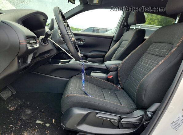 3CZRZ2H50RM781423 2024 HONDA HR-V White Widok z tyłu