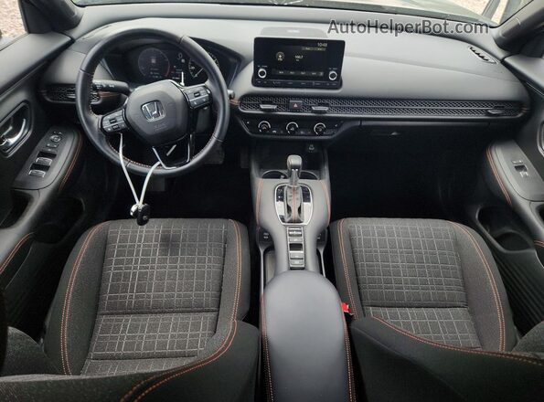 3CZRZ2H52SM768937 2025 HONDA HR-V Черный Вид панели приборов