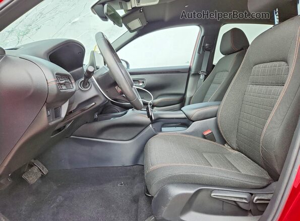 3CZRZ2H53RM749498 2024 HONDA HR-V Красный Вид салона спереди