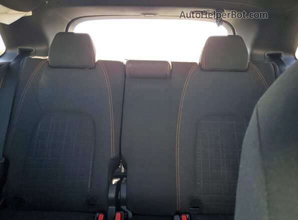 3CZRZ2H53SM702607 2025 HONDA HR-V White Вид задніх сидінь