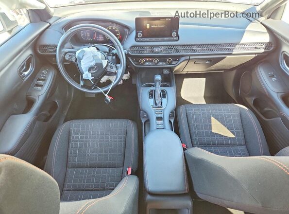 3CZRZ2H55RM708466 2024 HONDA HR-V Белый Вид панели приборов