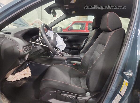 3CZRZ2H57PM713083 2023 HONDA HR-V Blue Front interior view