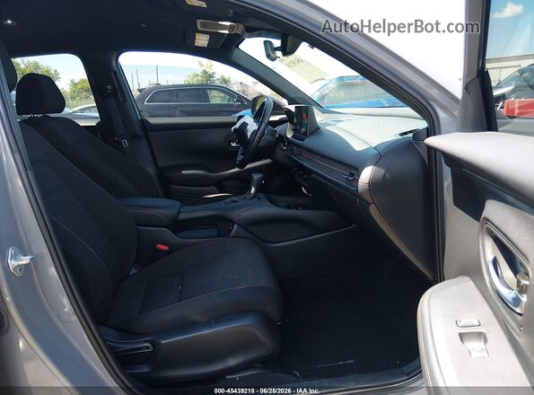 3CZRZ2H58SM726739 2025 HONDA HR-V Серый Вид салона спереди