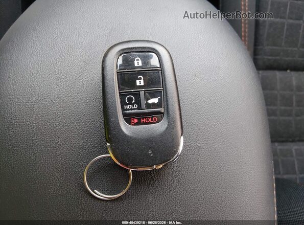 3CZRZ2H58SM726739 2025 HONDA HR-V Серый Вид панели приборов