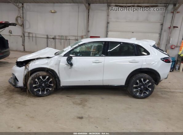 3CZRZ2H70TM744641 2026 HONDA HR-V White 360 interior view