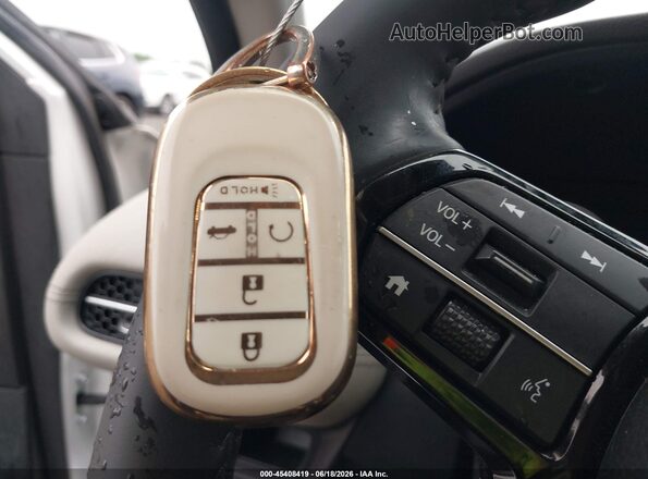 3CZRZ2H74PM738671 2023 HONDA HR-V Белый Вид панели приборов