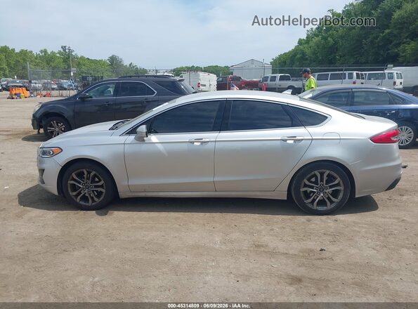 3FA6P0CD5KR180556 2019 FORD FUSION Silver Սալոնի 360 աստիճան տեսք