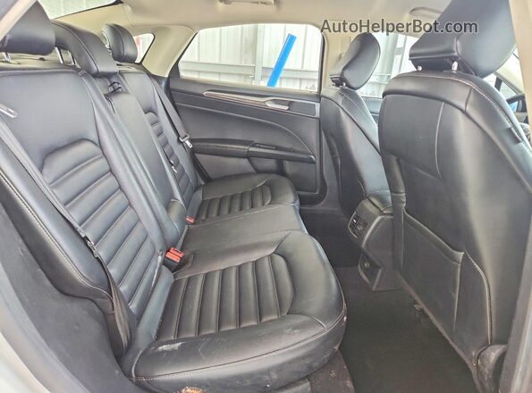 3FA6P0CD5LR171566 2020 FORD FUSION White Rear seats view