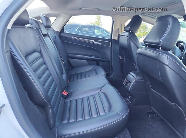 3FA6P0CD7LR250916 2020 FORD FUSION White Rear seats view