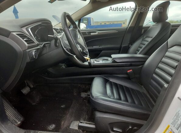 3FA6P0CD9KR145325 2019 FORD FUSION Белый Вид салона спереди