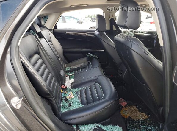 3FA6P0CDXLR216050 2020 FORD FUSION Gray Vista de los asientos traseros