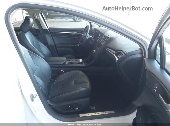 3FA6P0D90LR131356 2020 FORD FUSION White Vista interior delantera