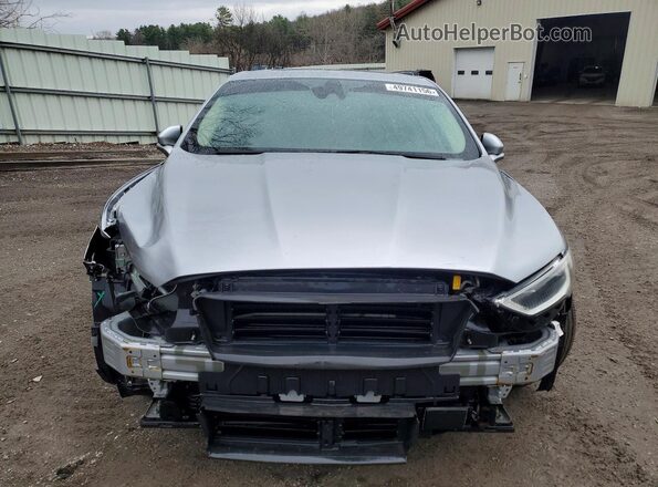 3FA6P0D91LR174796 2020 FORD FUSION Silver Widok z przodu