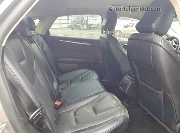 3FA6P0D91LR174796 2020 FORD FUSION Silver Widok tylnych siedzeń