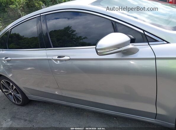 3FA6P0D92LR138227 2020 FORD FUSION Silver Widok wnętrza z tyłu