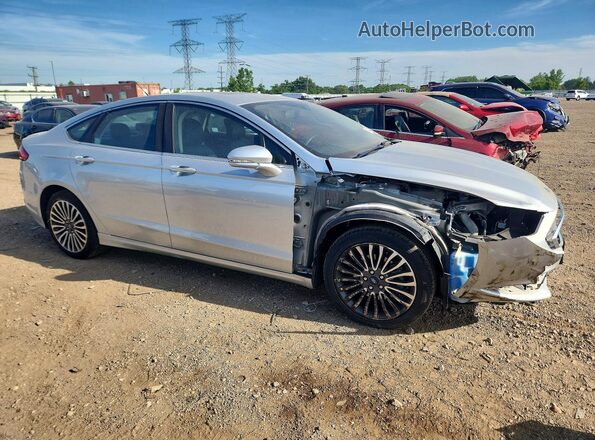 3FA6P0D95JR154869 2018 FORD FUSION Серебряный Передняя правая четверть