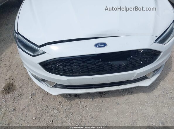 3FA6P0D95JR268760 2018 FORD FUSION Белый 