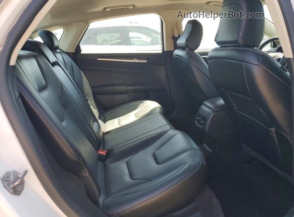 3FA6P0D98LR206675 2020 FORD FUSION White Widok tylnych siedzeń