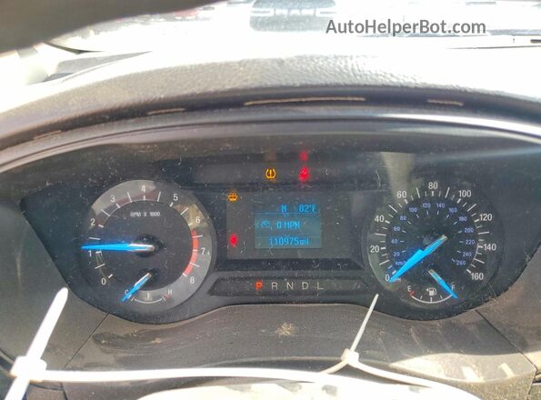 3FA6P0G72JR284747 2018 FORD FUSION Maroon Instrument cluster view