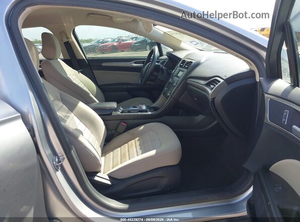 3FA6P0G75LR231320 2020 FORD FUSION Silver Front interior view