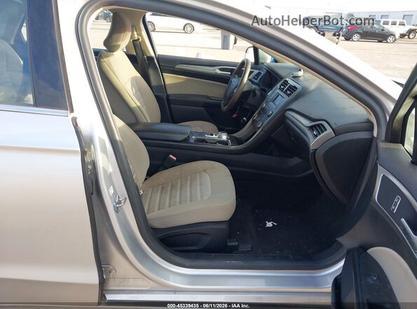 3FA6P0G77JR271041 2018 FORD FUSION Silver Вид салону спереду