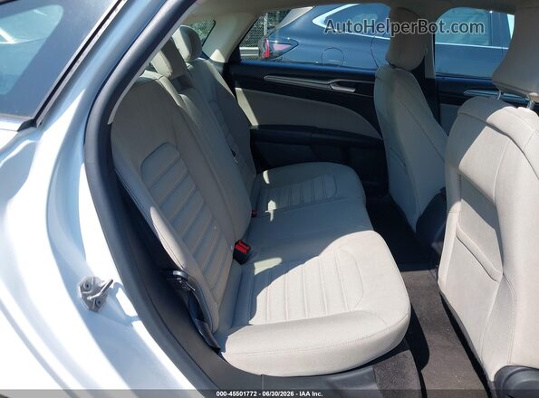 3FA6P0G79JR270358 2018 FORD FUSION White Vista de la etiqueta del VIN