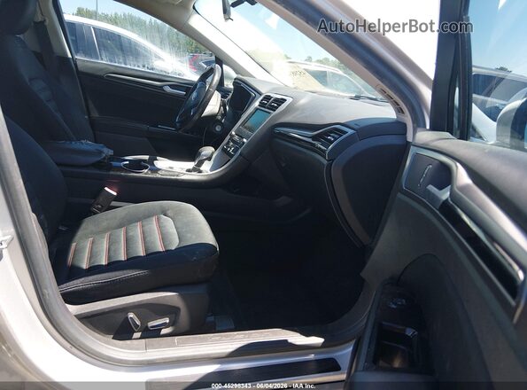 3FA6P0H71GR243260 2016 FORD FUSION Silver წინა სალონის ხედი