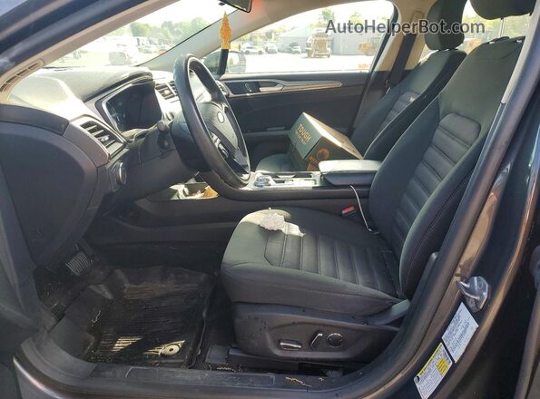 3FA6P0H71HR107003 2017 FORD FUSION Gray Vista interior delantera