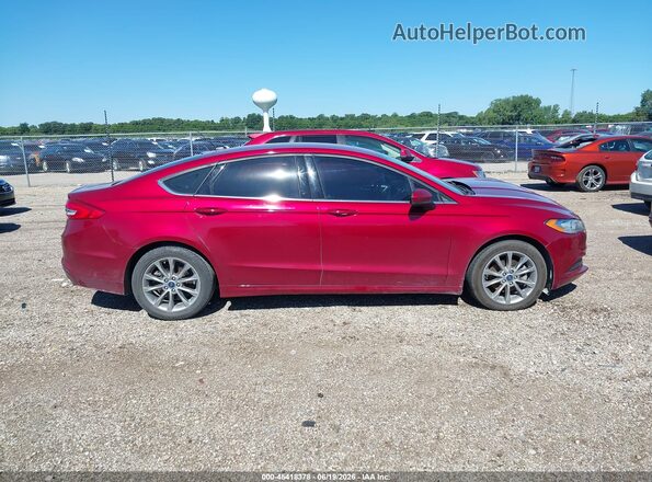 3FA6P0H72HR335219 2017 FORD FUSION Красный Вид задней части салона