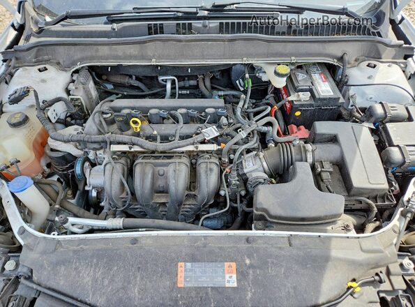 3FA6P0H72LR195505 2020 FORD FUSION White Rear interior view