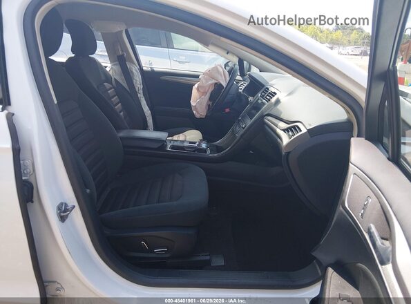 3FA6P0H75JR266337 2018 FORD FUSION Белый Вид салона спереди