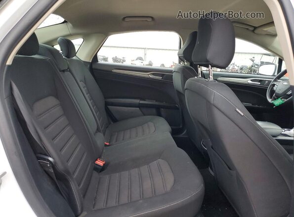 3FA6P0H75LR129126 2020 FORD FUSION White Вид задніх сидінь