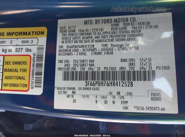 3FA6P0H76HR412528 2017 FORD FUSION Blue Вид підкапотного простору